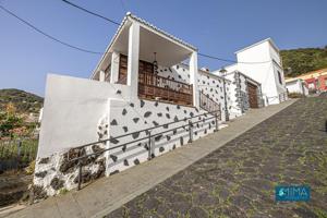 C138 Oportunidad única en Villa de Mazo: Historia, Naturaleza y Potencial de Inversión photo 0