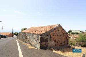 C141 Parcela con una edificación para restaurar en el casco urbano de Puntagorda photo 0
