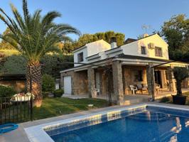 ESTUPENDO CHALET CON PISCINA EN EL COTO !!!!!! photo 0