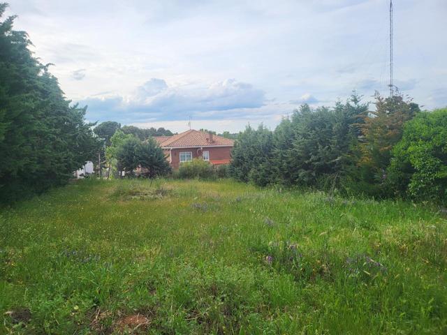 Terreno en venta en Torrejón del Rey de 531 m2 photo 0