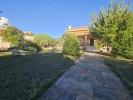 Casa - Chalet en alquiler en Uceda de 541 m2 photo 0
