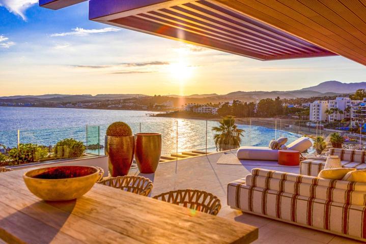 Apartamento en venta en Estepona de 211 m2 photo 0