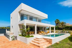 Casa - Chalet en venta en Marbella de 450 m2 photo 0
