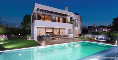 Casa - Chalet en venta en Estepona de 469 m2 photo 0