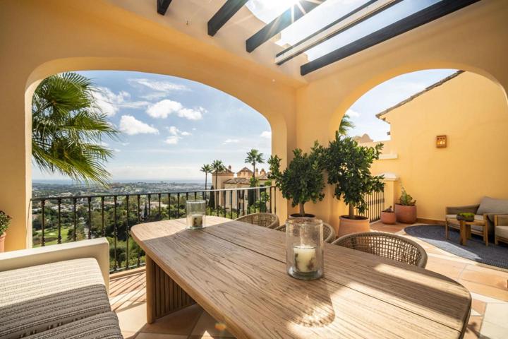 Ático en venta en Benahavis de 124 m2 photo 0