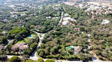 Terreno en venta en Sotogrande de 2100 m2 photo 0