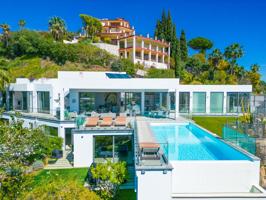Mansión en venta en Benahavis de 740 m2 photo 0