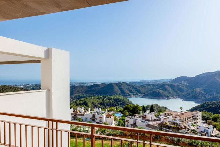 Pareado en venta en Marbella de 197 m2 photo 0