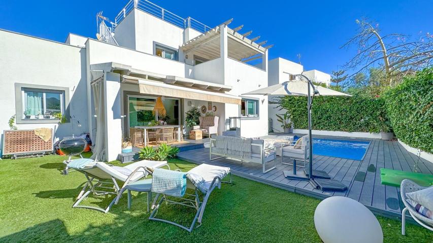 Casa - Chalet en venta en Marbella de 275 m2 photo 0