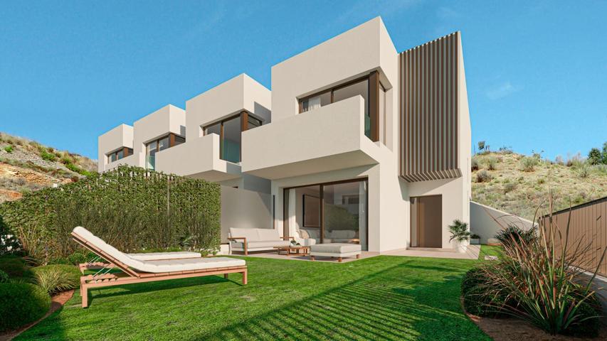 Pareado en venta en Rincón de la Victoria de 267 m2 photo 0