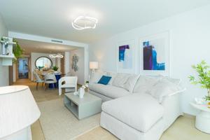 Apartamento en venta en Estepona de 83 m2 photo 0
