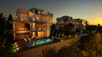 Casa - Chalet en venta en Estepona de 193 m2 photo 0