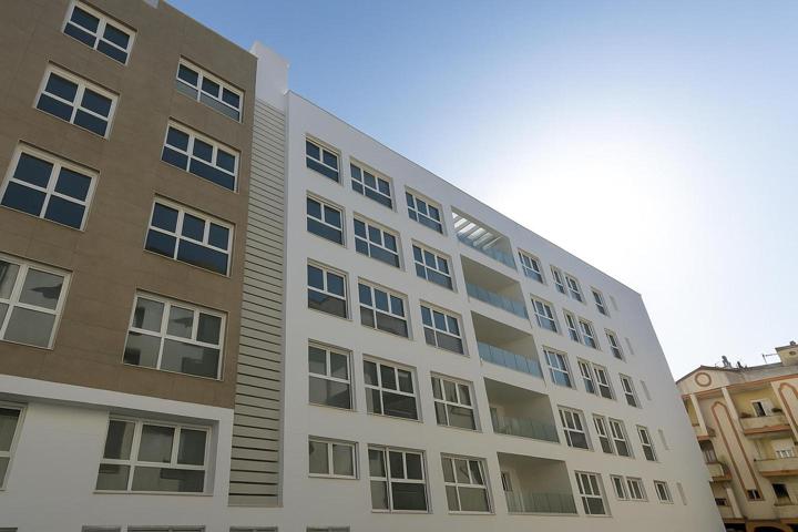 Piso en venta en Estepona de 50 m2 photo 0