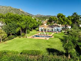 Casa - Chalet en venta en Marbella de 1265 m2 photo 0