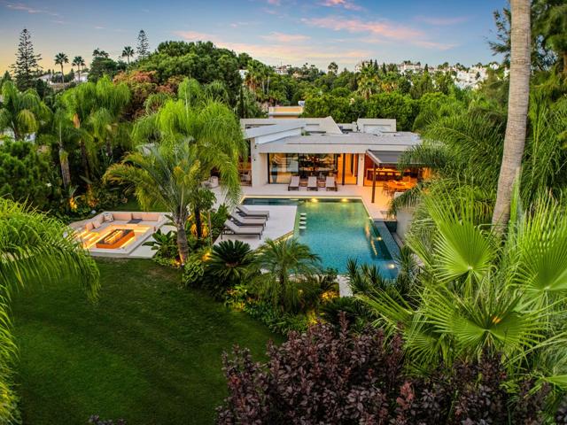 Casa - Chalet en venta en Marbella de 837 m2 photo 0