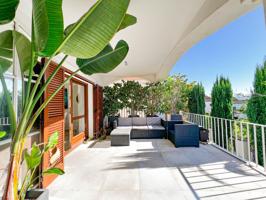 Pareado en venta en Marbella de 288 m2 photo 0