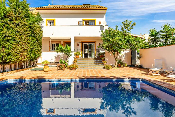 Adosado en venta en Marbella de 363 m2 photo 0