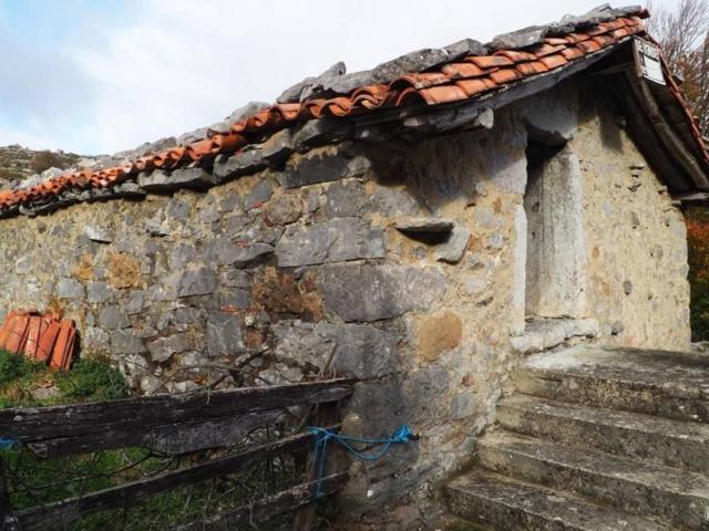 Cabaña Indep. de 161 m2 constr. en Terreno de 5.721 m2 en Parque Nat. Collados del Asón (Soba) photo 0