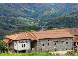 Casona adosada con tejado nuevo de 495m2 constr. (375 m2 útiles) 3 plantas +Terreno de 555 m2 Veguilla-Soba photo 0