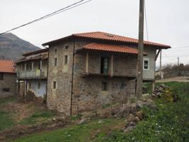 Conjunto de 2 Casas juntas entre sí que suman 695 m2 constr. (525 m2 útiles)+Terreno de 1.025 m2 Veguilla-Soba photo 0