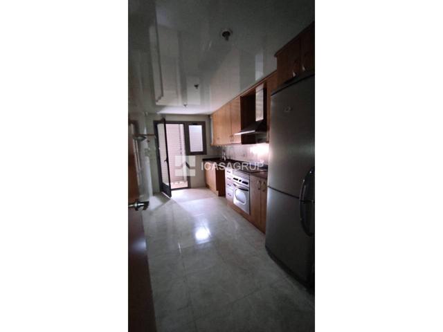 Piso en venta en rubí photo 0
