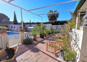 CHALET CON PISCINA Y JARDIN photo 0