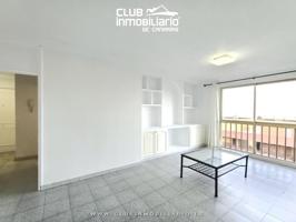 Piso de 3 habitaciones semi-amueblado photo 0