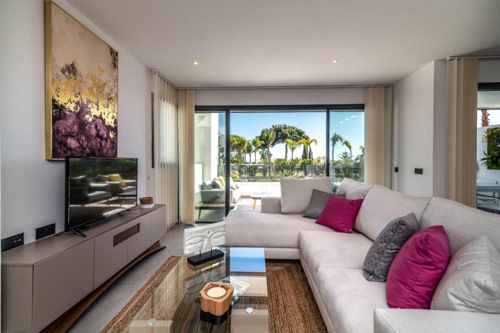 Apartamento en venta en Estepona de 127 m2 photo 0