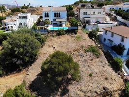 Terreno en venta en Estepona de 532 m2 photo 0