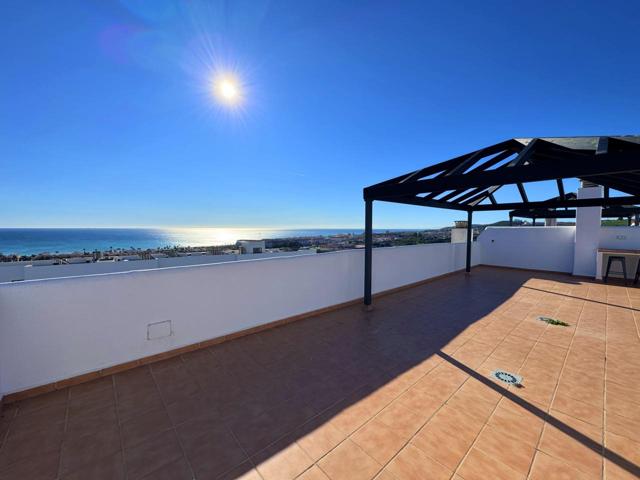 Exclusivo Ático de Lujo con Vistas al Mar y primera línea de Golf en la Bahía de Casares photo 0