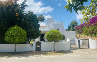 FANTÁSTICA VILLA UBICADA EN LA EXCLUSIVA URBANIZACIÓN DE SOTOGRANDE. photo 0