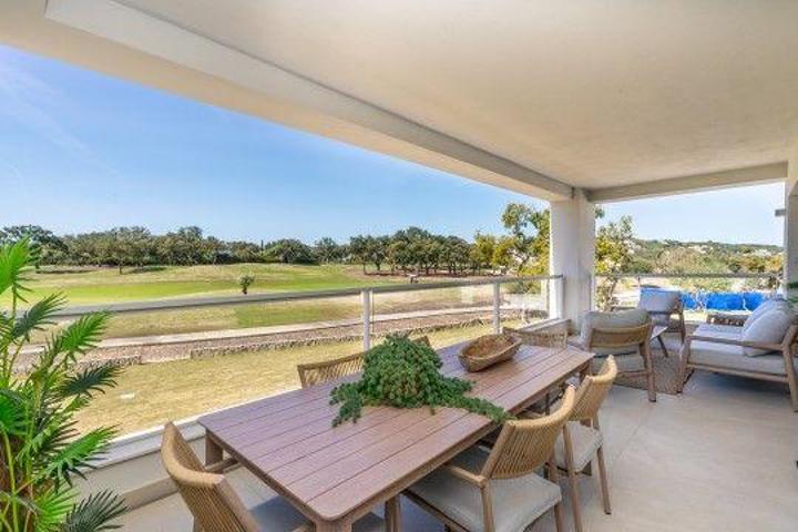 EXCLUSIVO APARTAMENTO EN PLANTA BAJA CON TERRAZA Y JARDÍN PRIVADOS photo 0