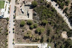 TERRENO DE 2000m2 CON SUELO EDIFICABLE DE 500m2. photo 0