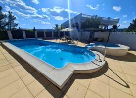 Villa en Valencia photo 0