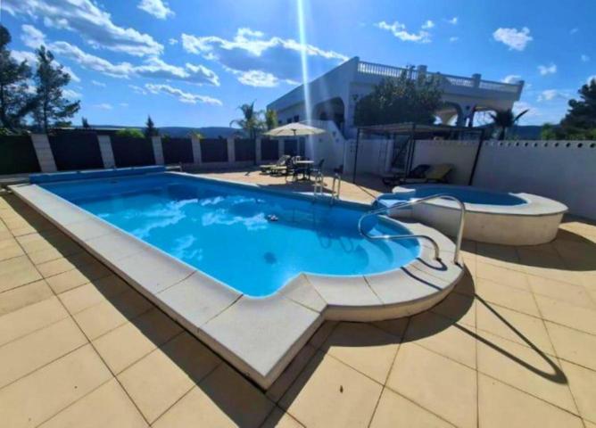 Villa en Valencia photo 0