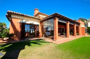 Villa independiente en la Duquesa con gran jardín y vistas panorámicas al mar photo 0
