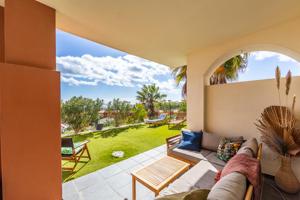 Apartamento en planta baja con vistas al mar en Los Hidalgos photo 0