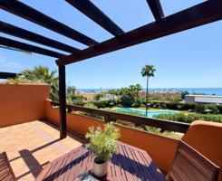 Piso en venta en Estepona de 90 m2 photo 0