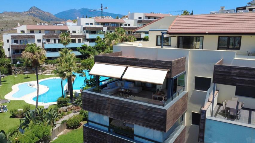 Ático exclusivo con vistas al mar en Villa Padierna Golf Club, Benahavís photo 0