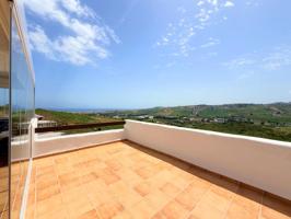 Exclusivo Ático en Esquina con Vistas Panorámicas al Mar y a la Montaña en Casares Costa photo 0
