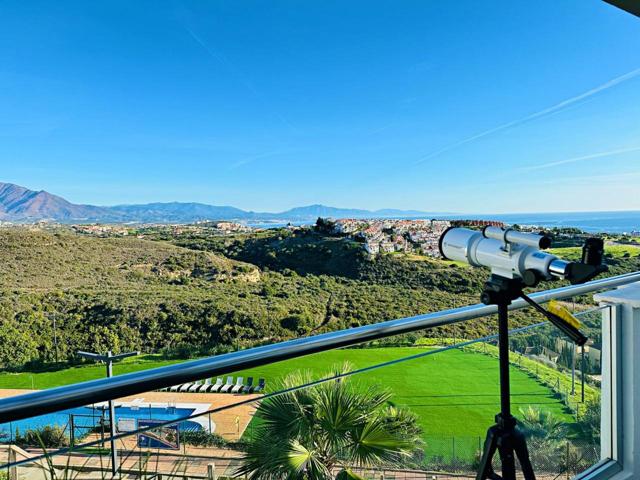 Ático con Vistas panorámicas al mar y montaña en Small Oasis photo 0