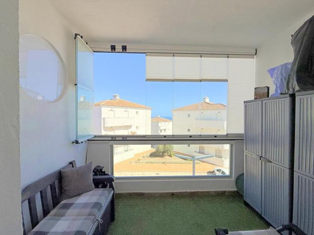 Luminoso Apartamento en Primera Planta con Agradables Vistas al Mar en La Duquesa photo 0