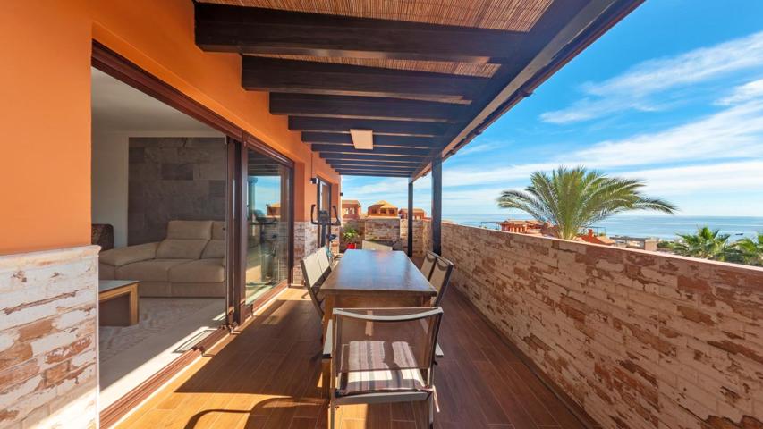 MARAVILLOSO ÁTICO LUMINOSO CON TERRAZA Y VISTAS AL MAR. photo 0