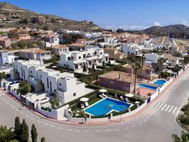 Casa - Chalet en venta en Busot, zona Bonalba Golf (Alicante) de 84 m2 photo 0