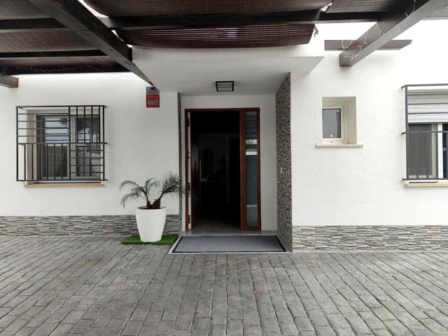 ALQUILER LARGA TEMPORADA. CHALET INDEPENDIENTE DE UNA SOLA PLANTA photo 0