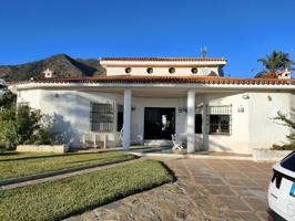 Casa - Chalet en venta en Benalmádena de 565 m2 photo 0