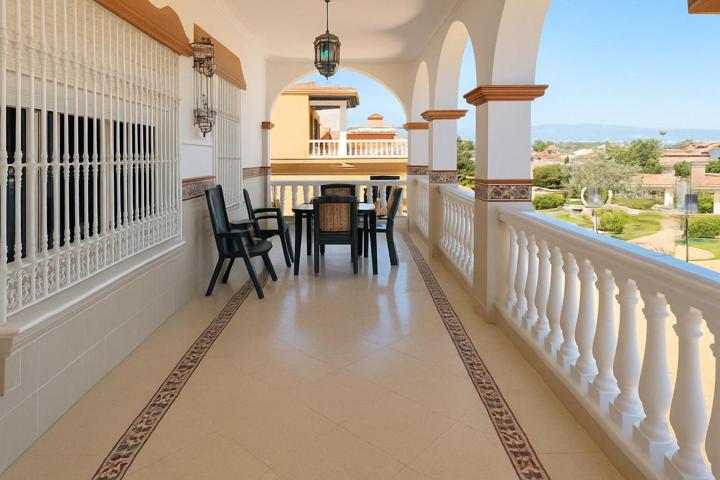 Casa - Chalet en venta en Alhaurín de la Torre de 480 m2 photo 0