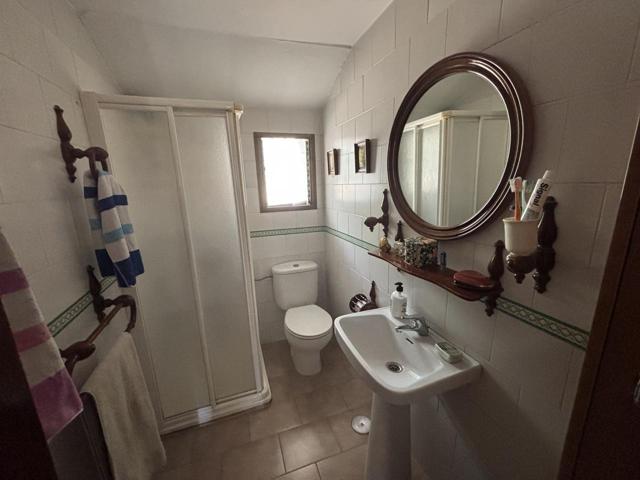CASA RÚSTICA CON 8HA Y ENVASADORA DE ACEITE CON CARTERA DE CLIENTES EN FUNCIONAMIENTO CERCA DE ANTEQUERA photo 0