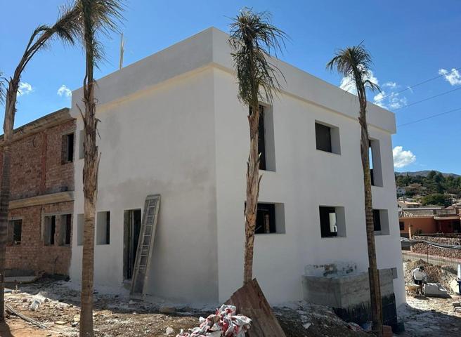 Pareado en venta en Alhaurín de la Torre de 241 m2 photo 0