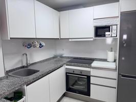 Piso en venta en Torremolinos de 93 m2 photo 0